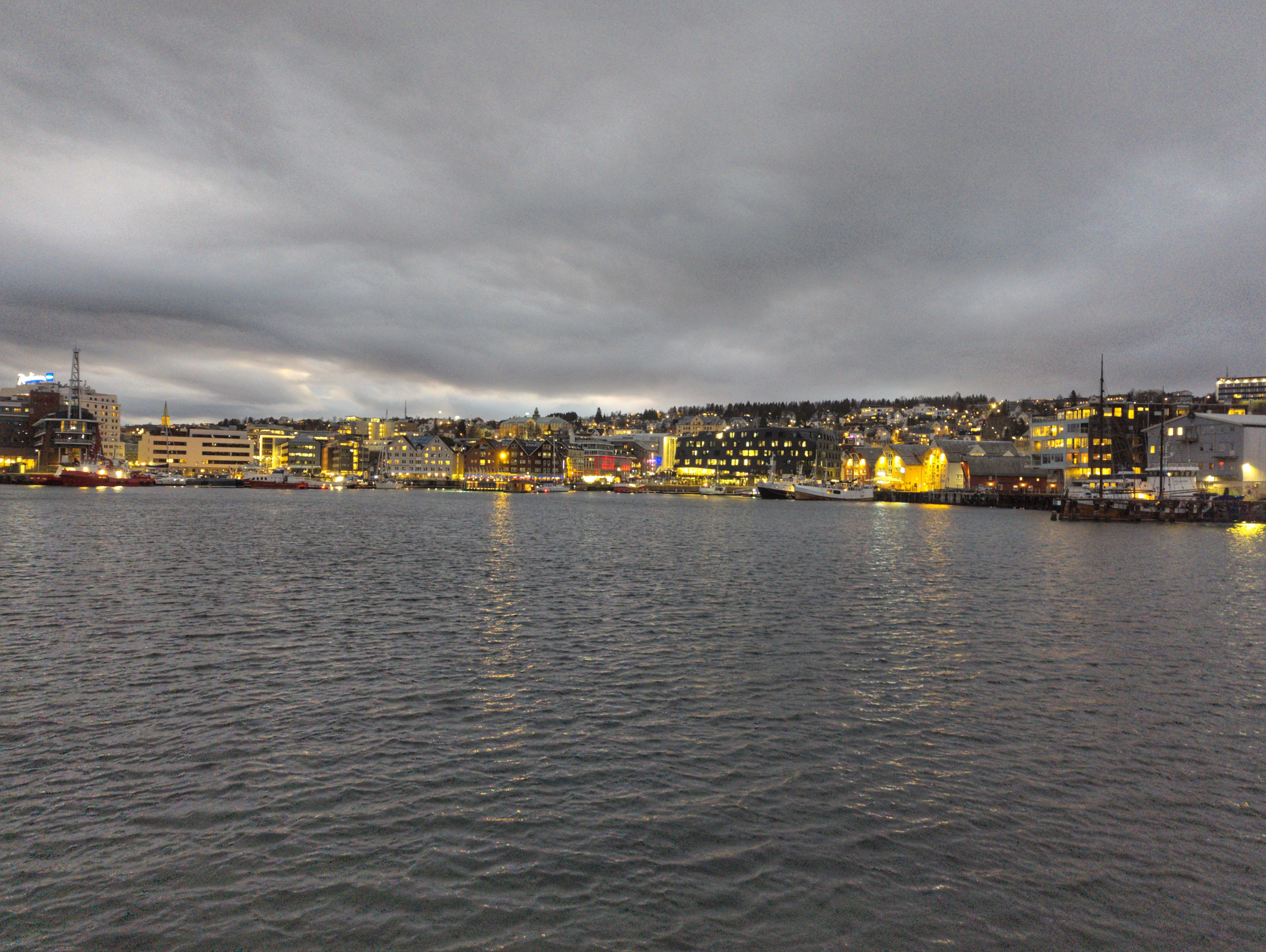 Image in a image block