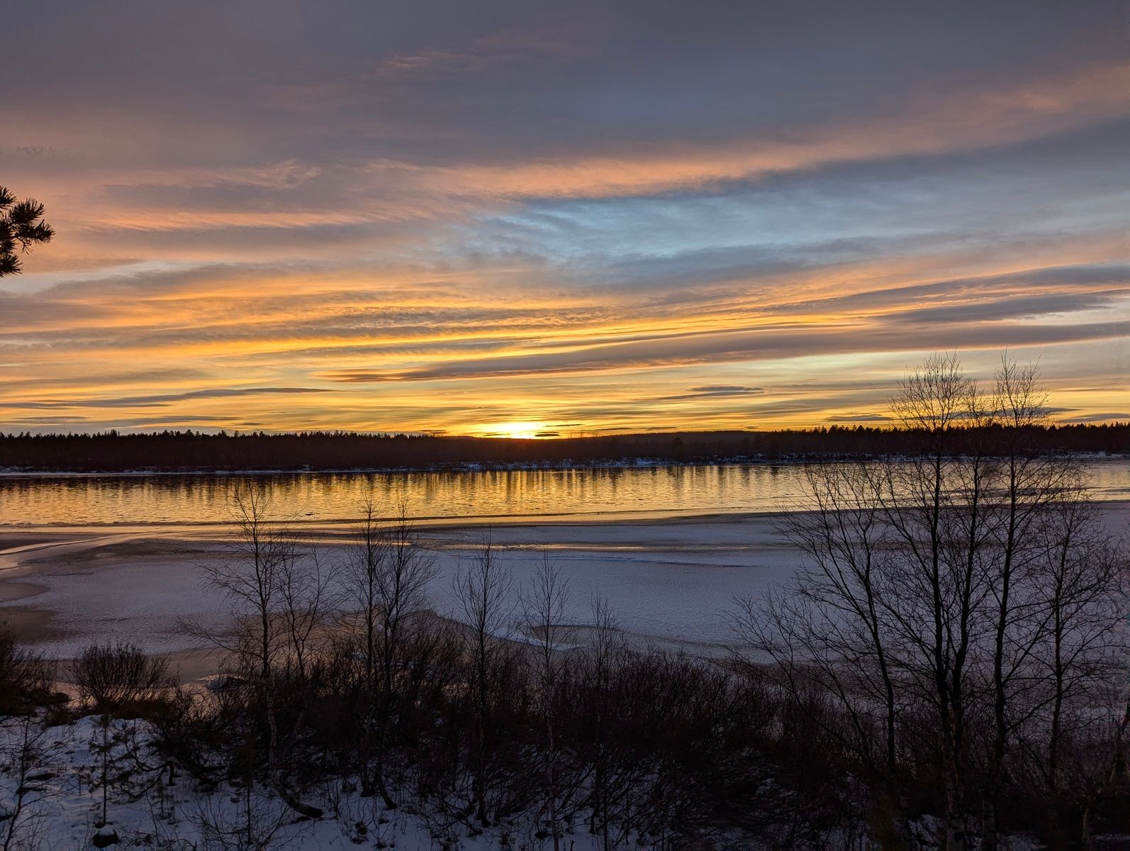 Image in a image block